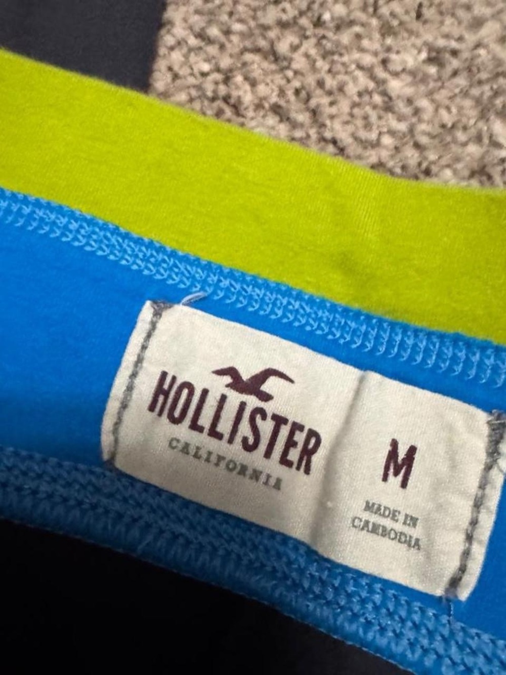 Hollister Co. y2K grey leggings with green and blue waistband - Picture 4 of 8